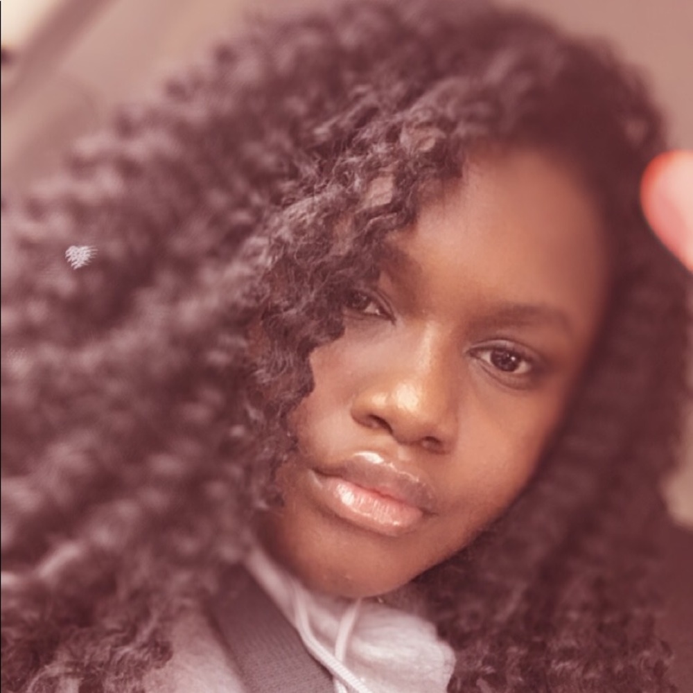 Meet your Posher, Ariel